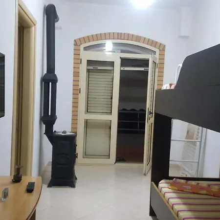 Elvis Pensión Orikum