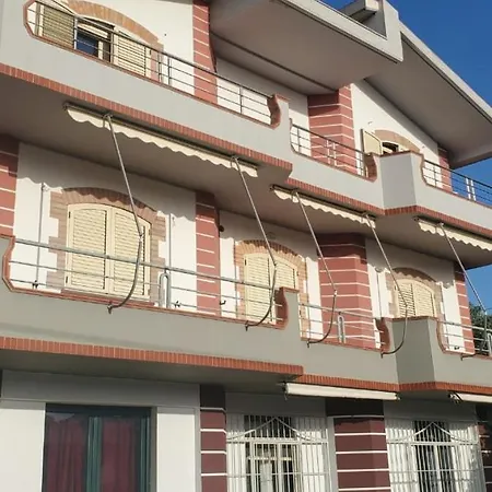 Pensión Elvis 4*
